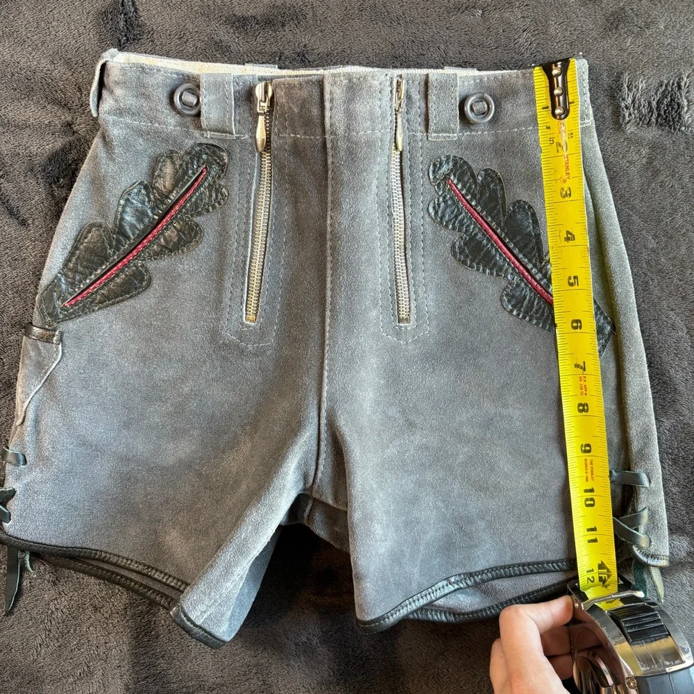 VTG 1970's Gray Suede Lenderhosen Shorts‎ 22